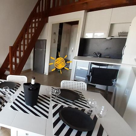 Appartement Terrasse Vue Mer, Plage Gorguette A 1 Minute A Pied, Wifi,Clim Parking Collectif Sanary-sur-Mer Εξωτερικό φωτογραφία